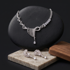 Bold Aura Necklace Set